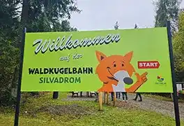 Schild der Waldkugelbahn in Gerolstein