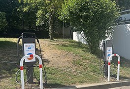 E-Car-Ladestation vor der Jugendherberge Traben-Trarbach