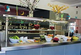 Buffet in der Jugendherberge Trier