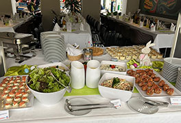 Leckeres Büfett im Restaurant der Jugendherberge Trier