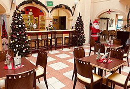 Bistro der Jugendherberge Homburg weihnachtlich geschm�ckt 
